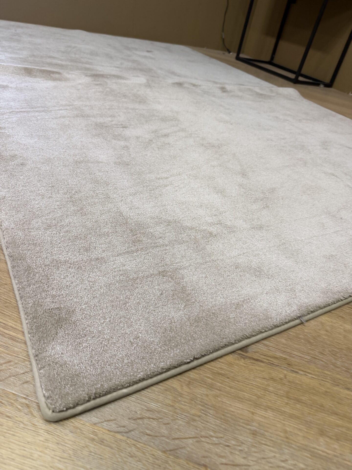 VMUS Ties Ivoor - 170 x 230cm